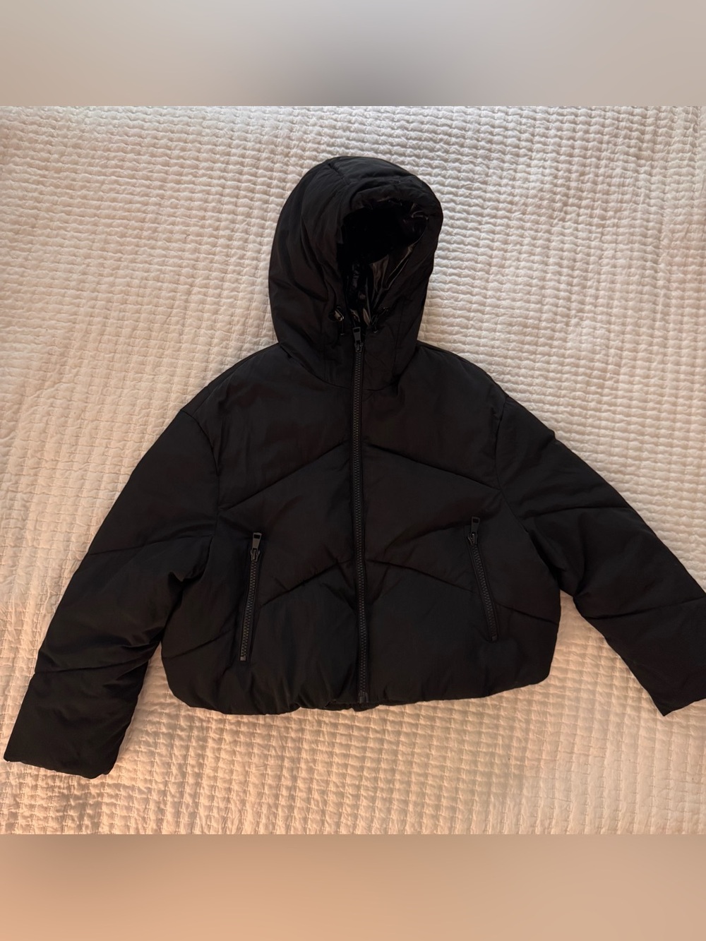 Zara black cropped hooded puffer jacket- Size M